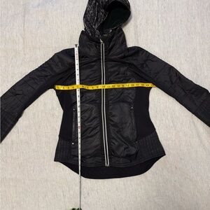 lululemon athletica Black Jacket reflective details sz 12